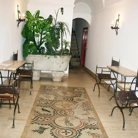Comfortable In The Heart Of Rome, 65m², View * רומא